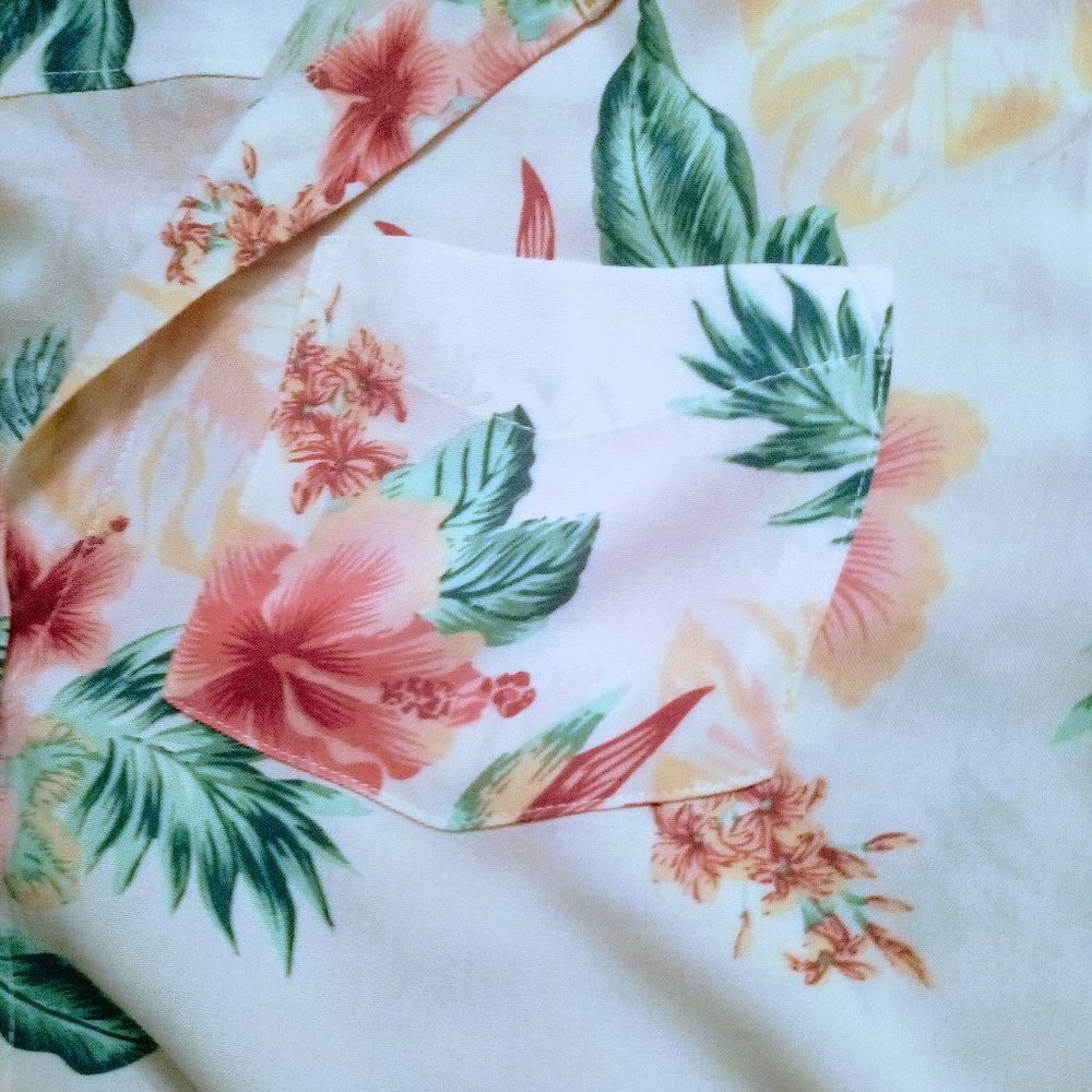 Vanilla Star Tropical Floral Cropped Button Down, Sz L - Picture 3 of 7